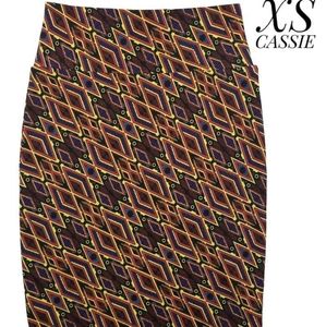 XS LULAROE CASSIE SKIRT